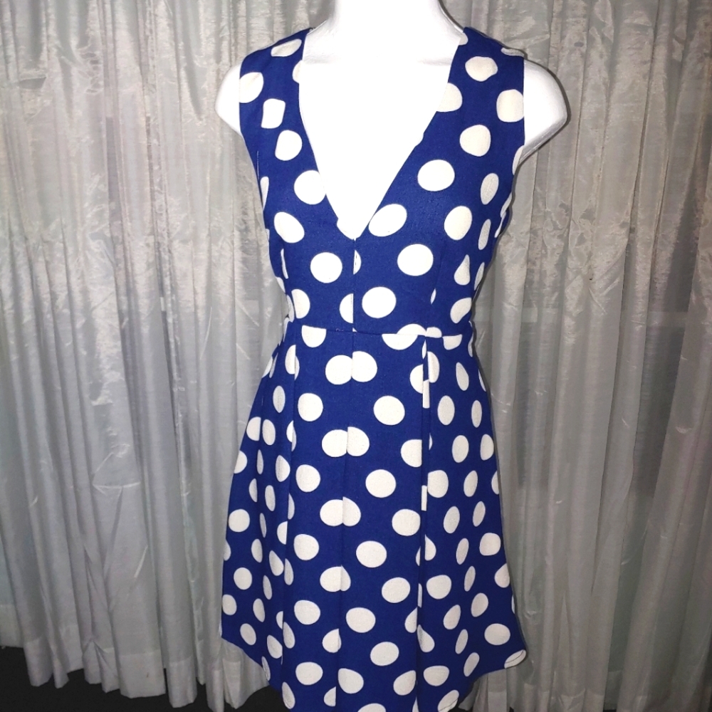 RETRO STYLE Polka dot dress. Size M
